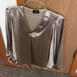 Gorgeous gold long sleeved shirt